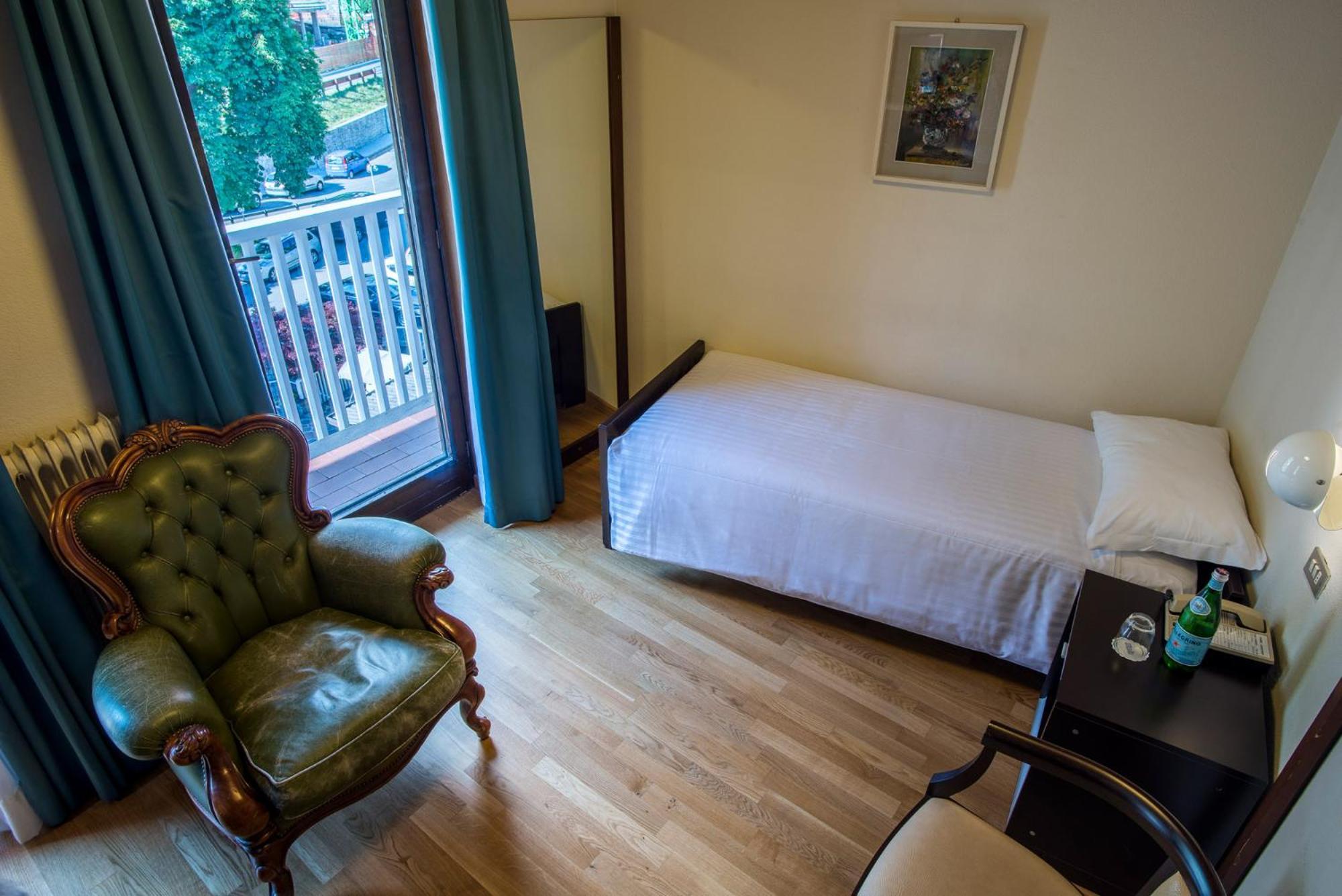 Hotel Mirella Ponte Di Legno Εξωτερικό φωτογραφία
