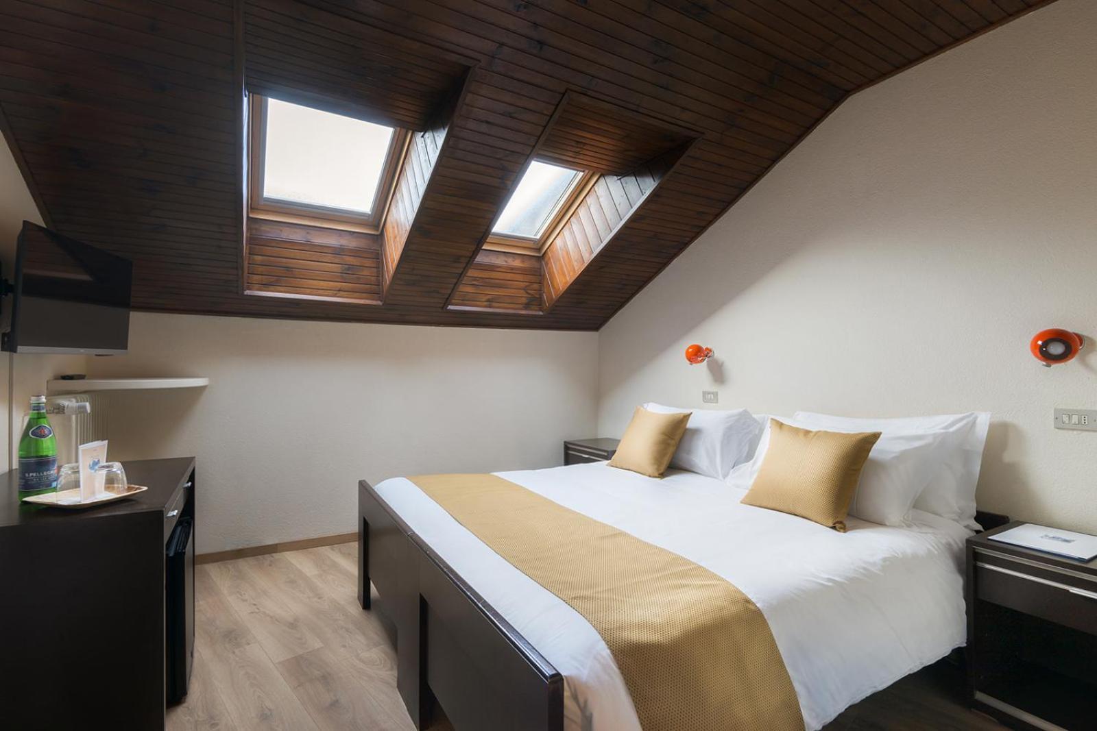 Hotel Mirella Ponte Di Legno Εξωτερικό φωτογραφία